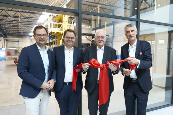 From left to right: Stephan Laarmann (Managing Partner, Althoff Industrie- und Verwaltungsbau GmbH), Jan Lödige (Shareholder, Lödige Industries), Dr. Rudolf Lödige (Chairman of the Advisory Board, Lödige Industries), Philippe De Backer (CEO, Lödige Industries)